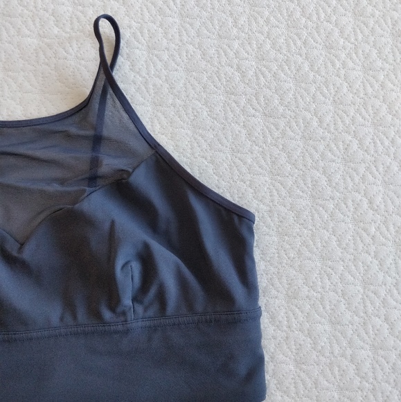 lululemon athletica Other - Lululemon Scallop Mesh Neckline Sports Bra
